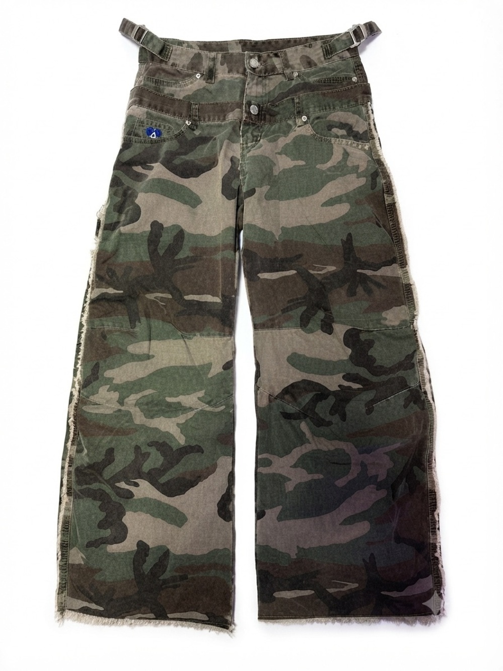 Aelfric Eden Y2K baggy camo jeans